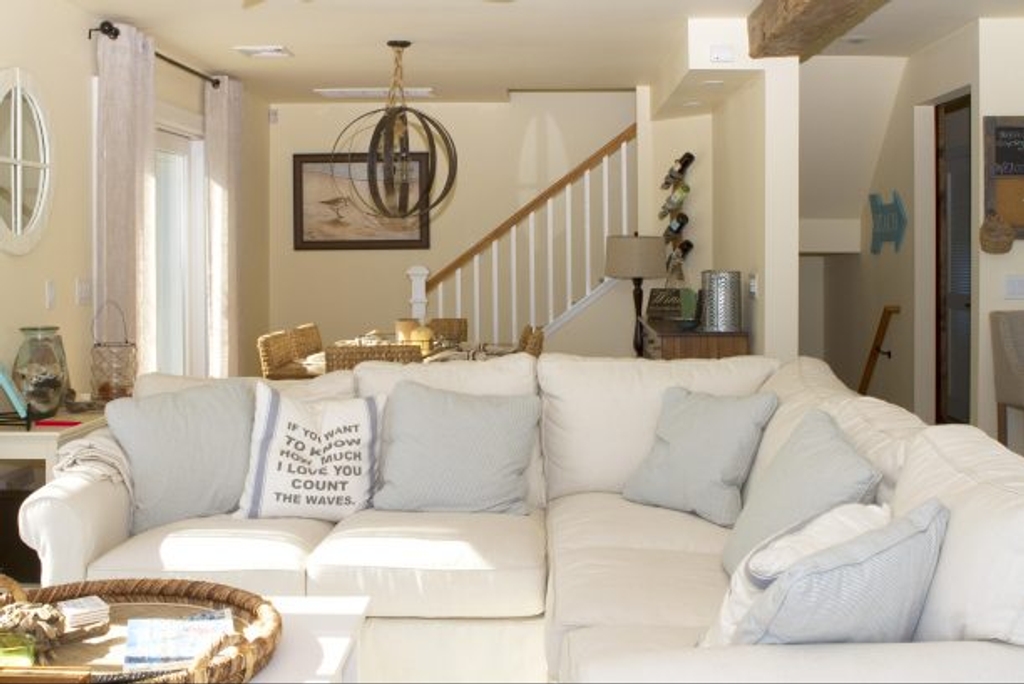 Living room - open floorplan is great for interacting with family