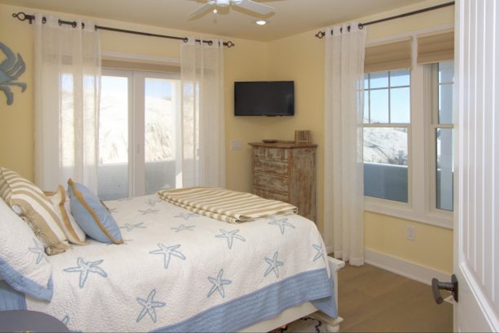 1st floor south Oceanfront guest room....spacious room, opens directly to oceanfront covered porch