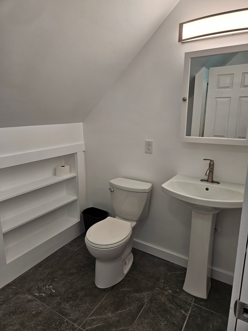 2ND FLOOR BATHROOM