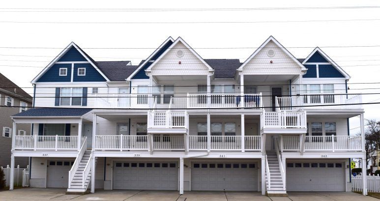 Think warm, booking fast for Summer 2026. Great Oceanview location