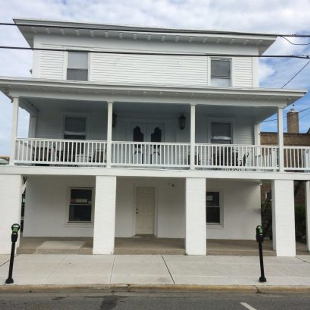 Beach House Great for Family Reunions & Large Group Renta