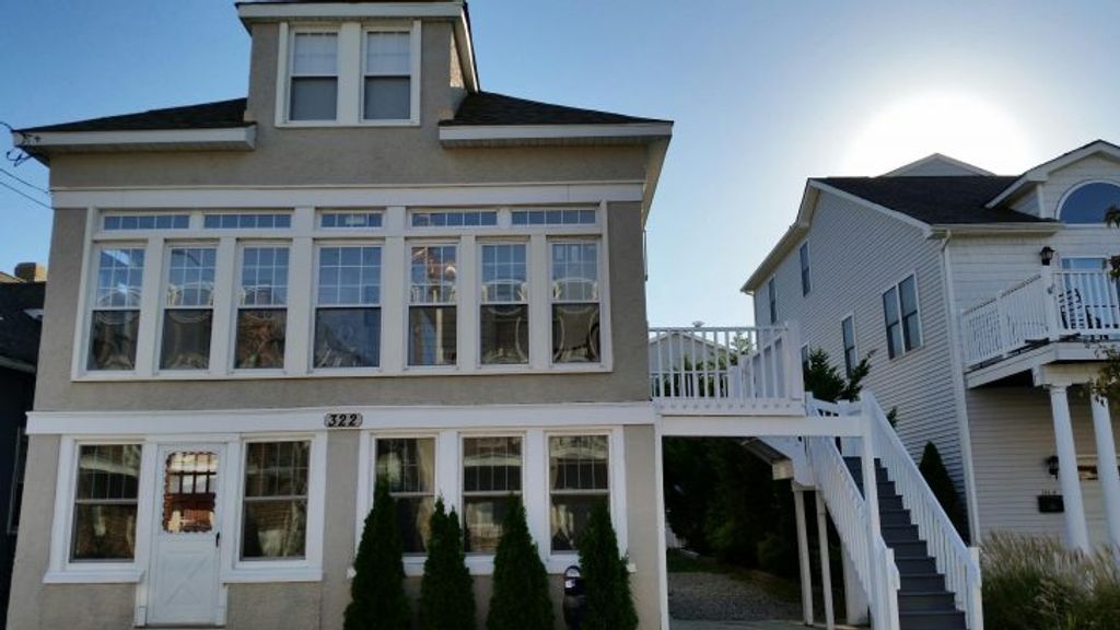 Quaint Victorian House Wildwood Rental 1/2 Block from Boardwalk