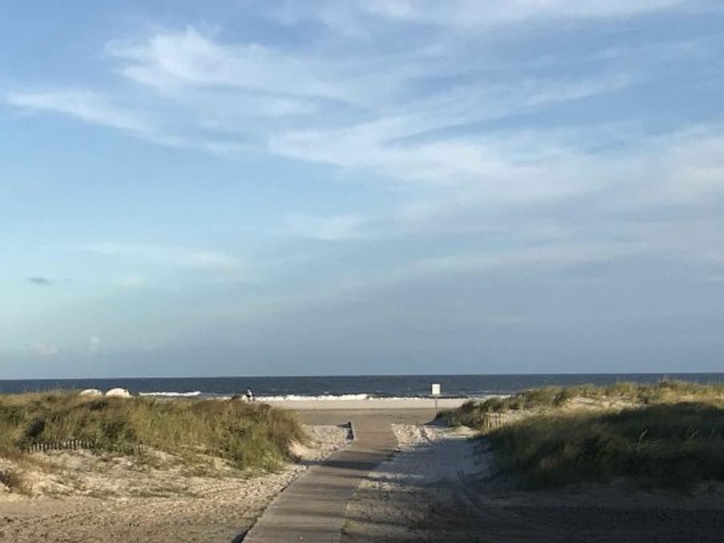 One short block to the beautiful beach at Stockton Road!