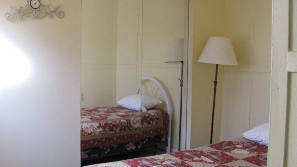 Third bedroom with single bed.