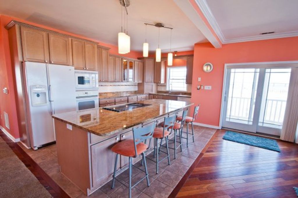 ️The Corner Beach House! On the Beach! Lighthouse! BEST Water Vie