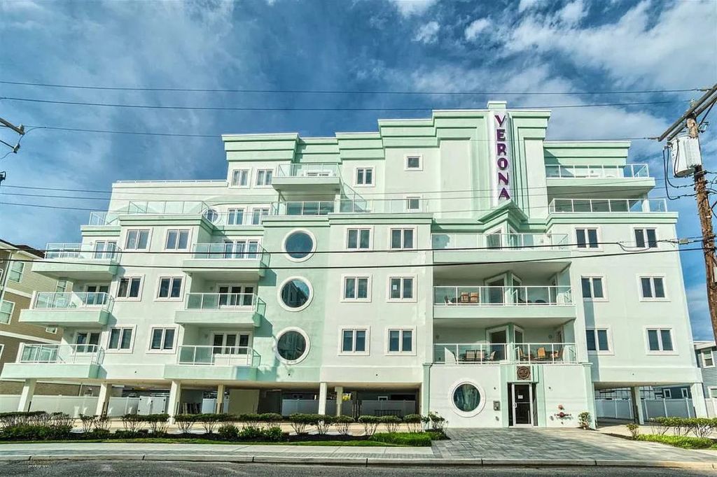 VERONA - ROOFTOP POOL, OCEAN VIEWS / BEACH BLOCK LUXURY - Wildwood Crest,  NJ ShoreSummerRentals