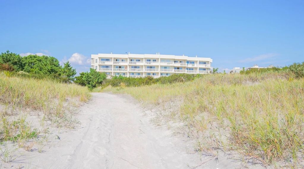 Luxury Condo in Beachfront Property in Brigantine NJ Brigantine, NJ