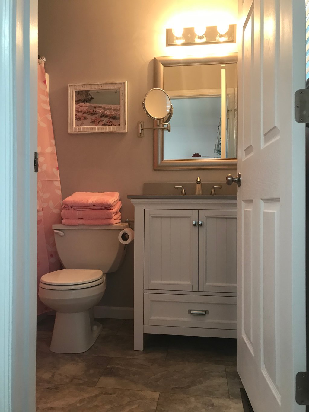Master bathroom 