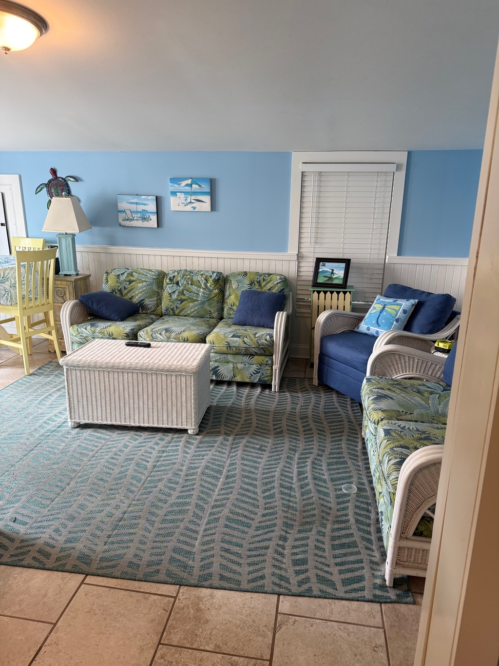 Guest House Front room
