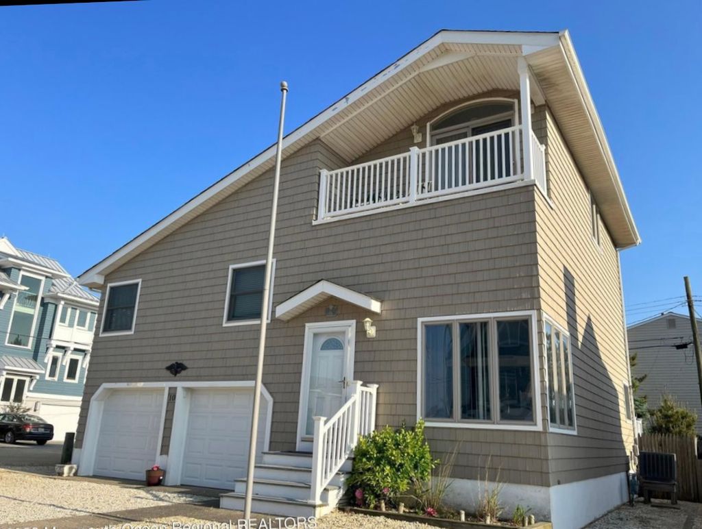 UNIQUE LOCATION JUST ONE HOUSE FROM PRIVATE BEACH Mantoloking, NJ