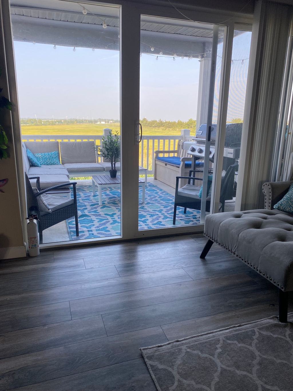 2nd floor deck with grill