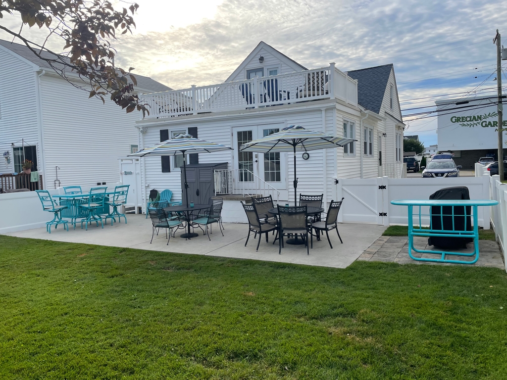 Outdoor living area