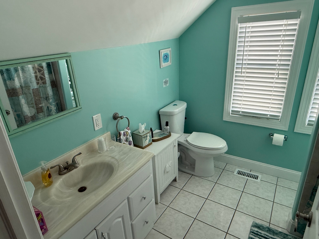 2nd floor bath