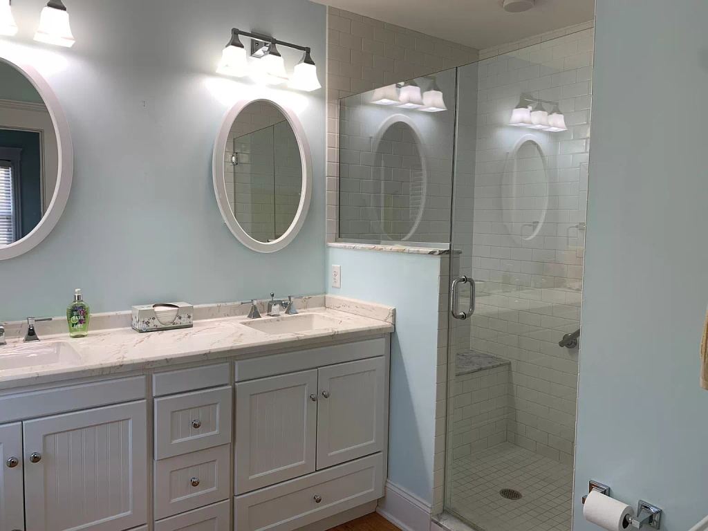 ensuite w large shower