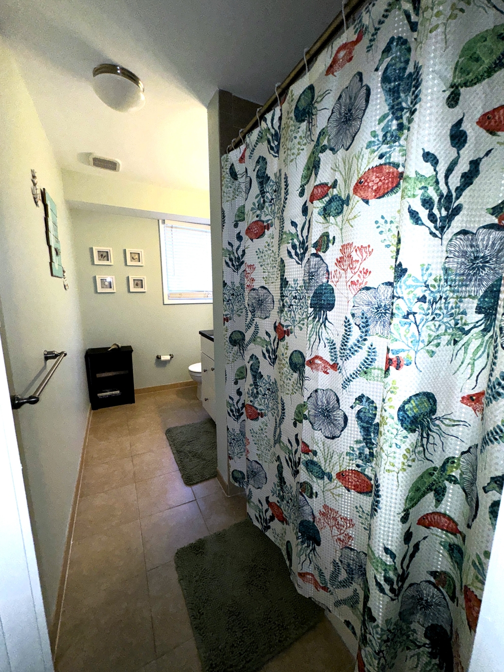 1st Fl Full Bath