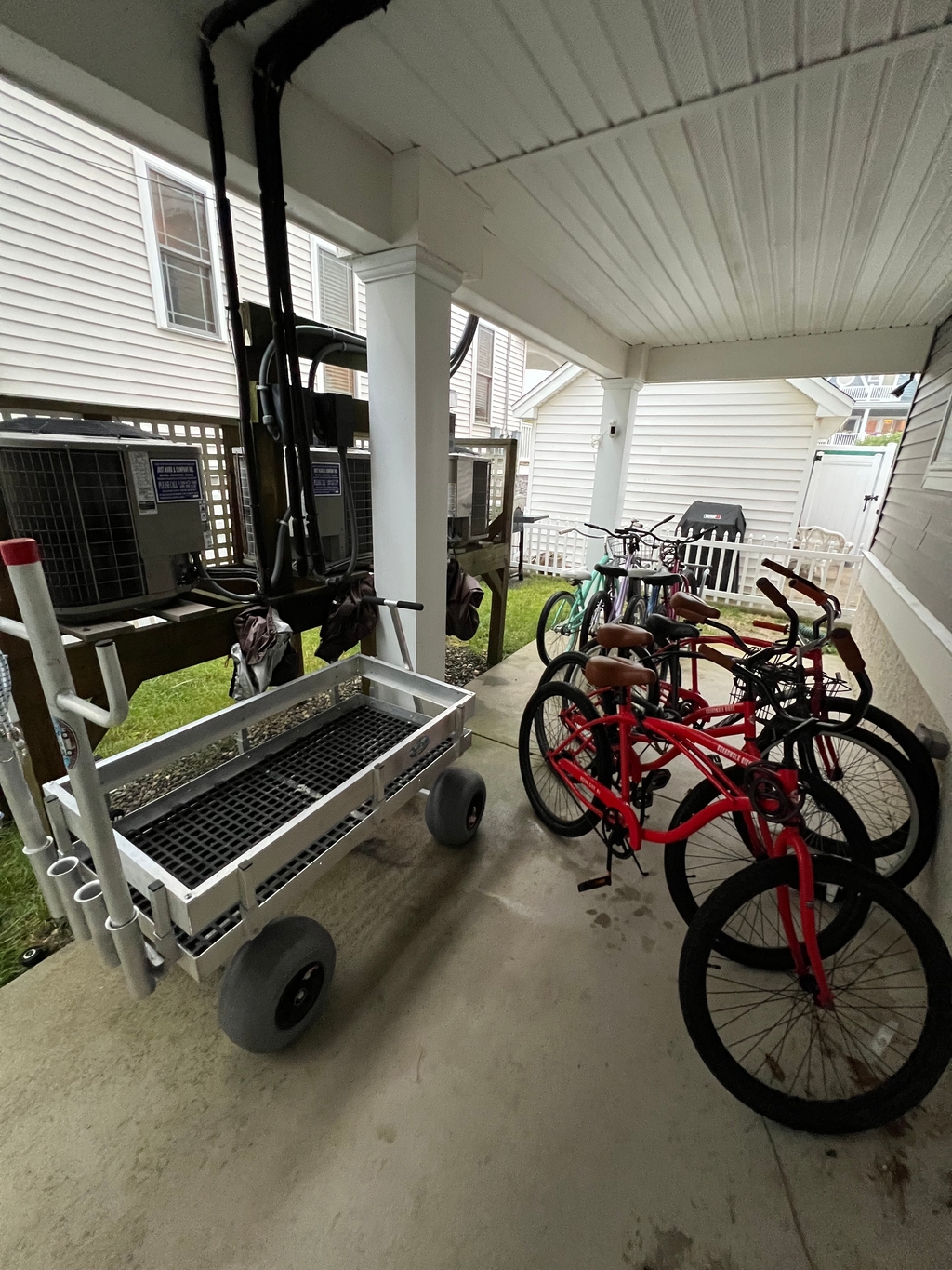 Aluminum beach cart and 8 bikes for adults