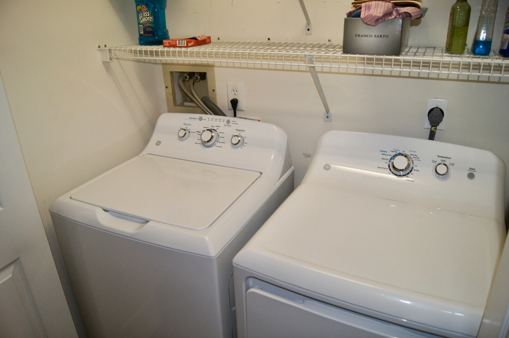 Full Washer/Dryer
