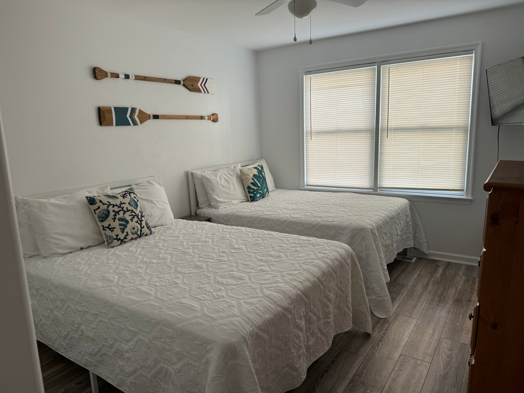 3rd Bedroom -Two Full beds