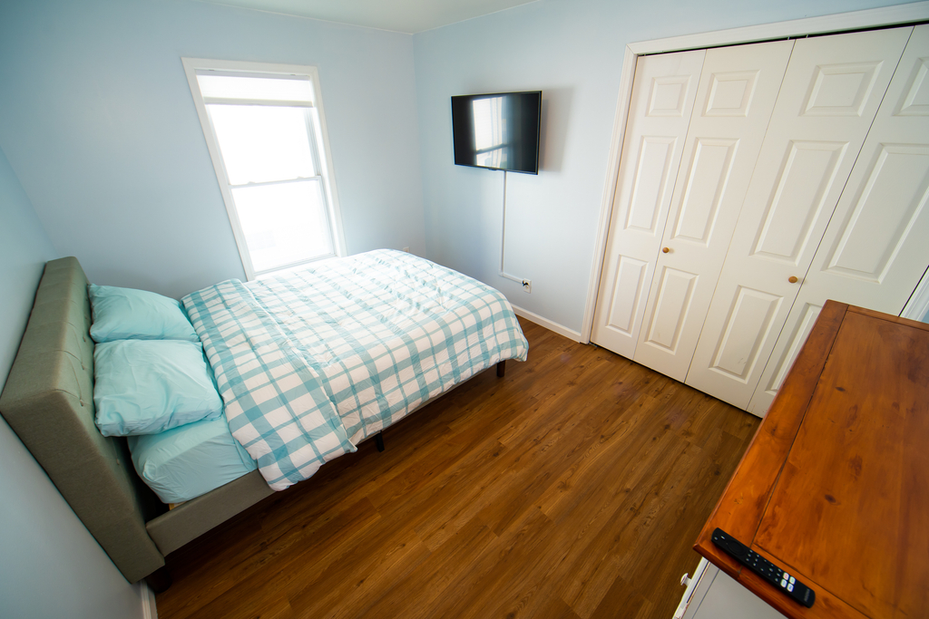 Bedroom #2 queen