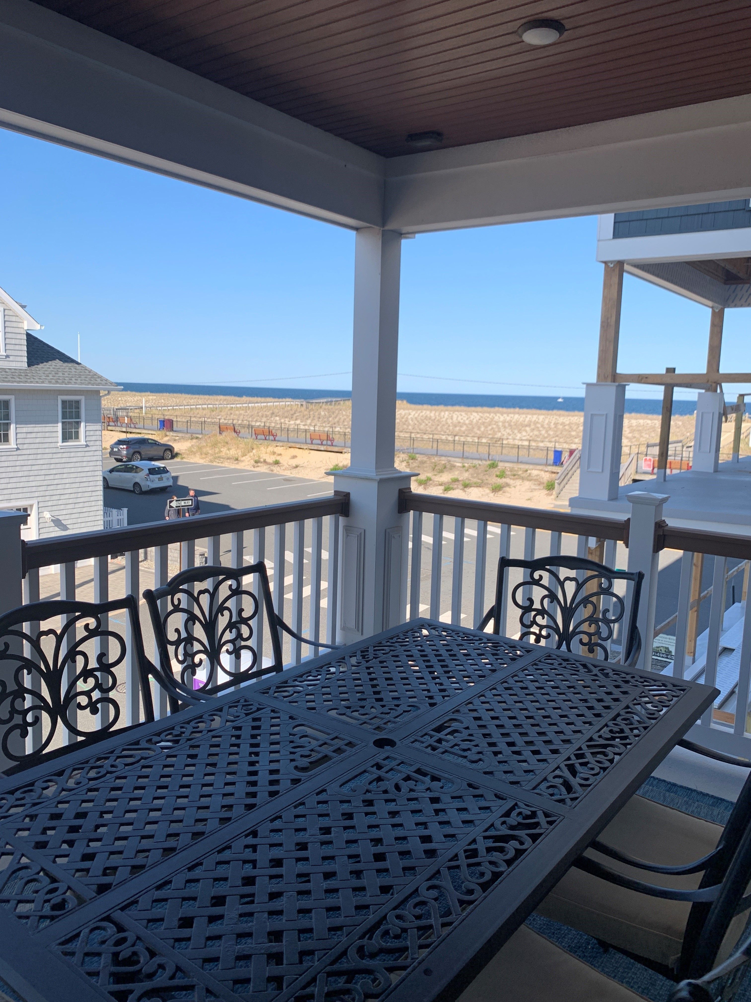 Ortley Beach HousePanoramic Ocean Views from Roof Deck with Hot Tub