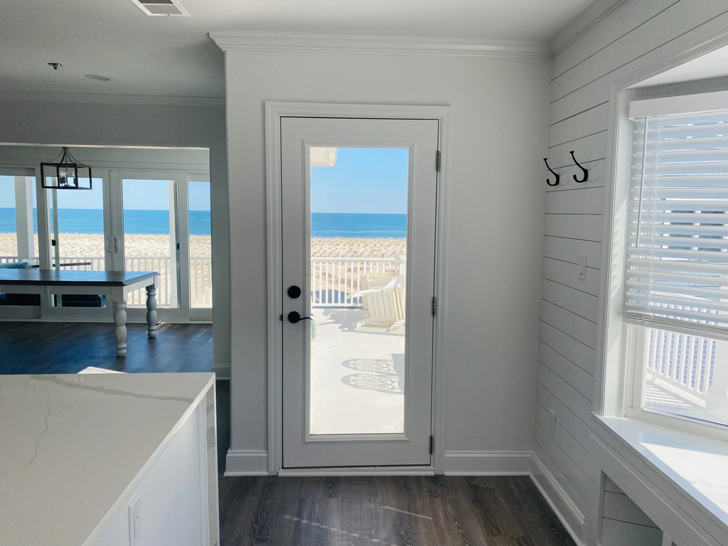 Front DOOR View