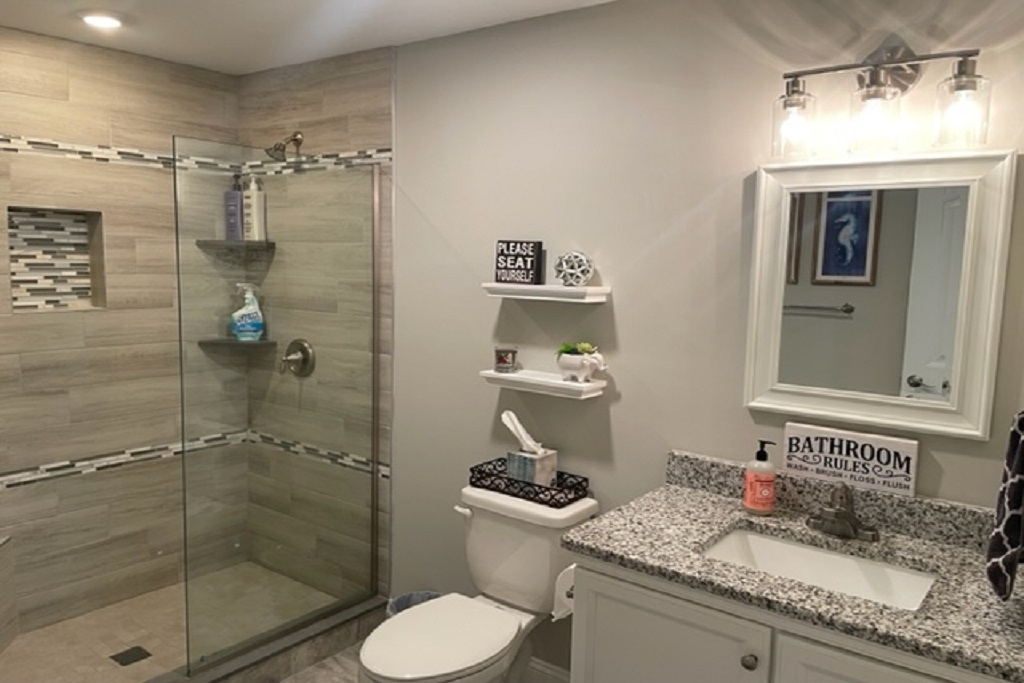 1st floor bathroom