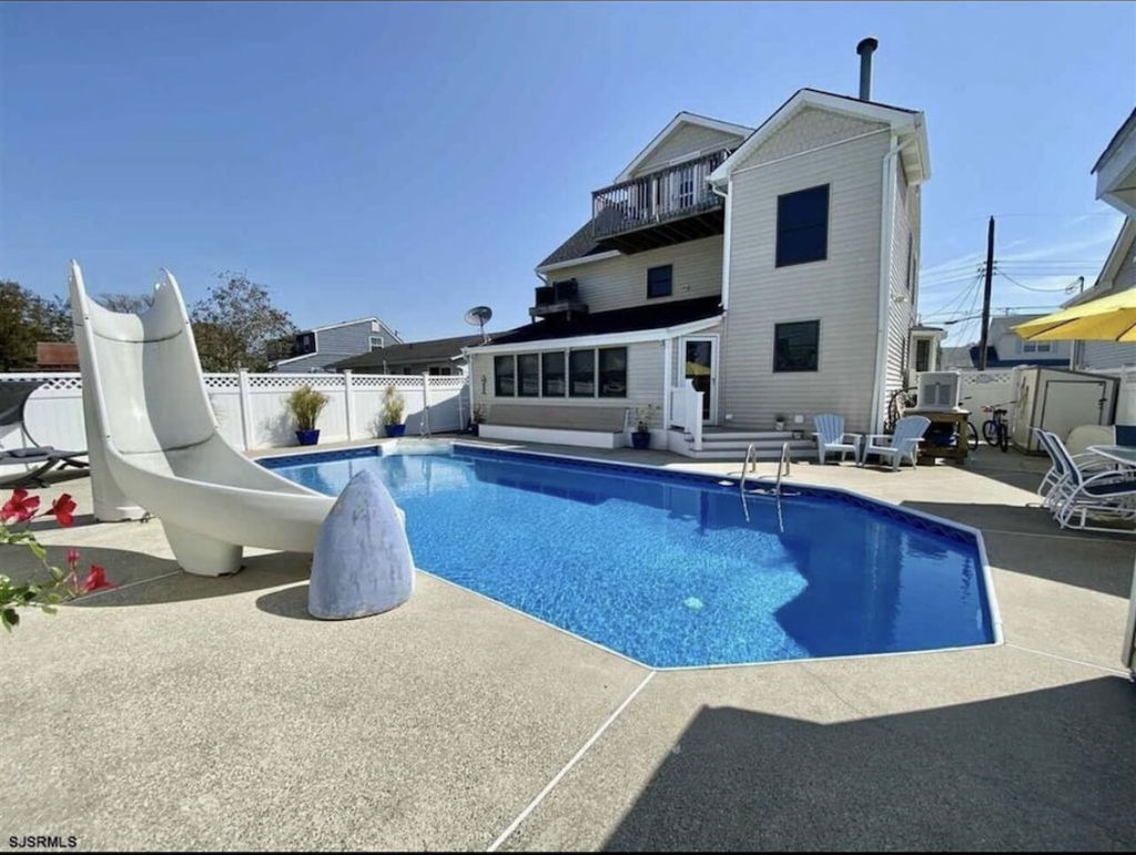 Brigantine Private Oasis w/3 Bedroom+Loft & Inground Pool*Pet Friendly Brigantine, NJ