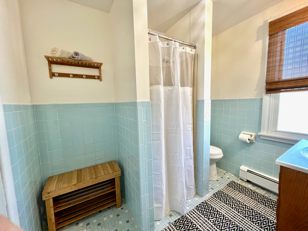 2nd Floor Bathroom