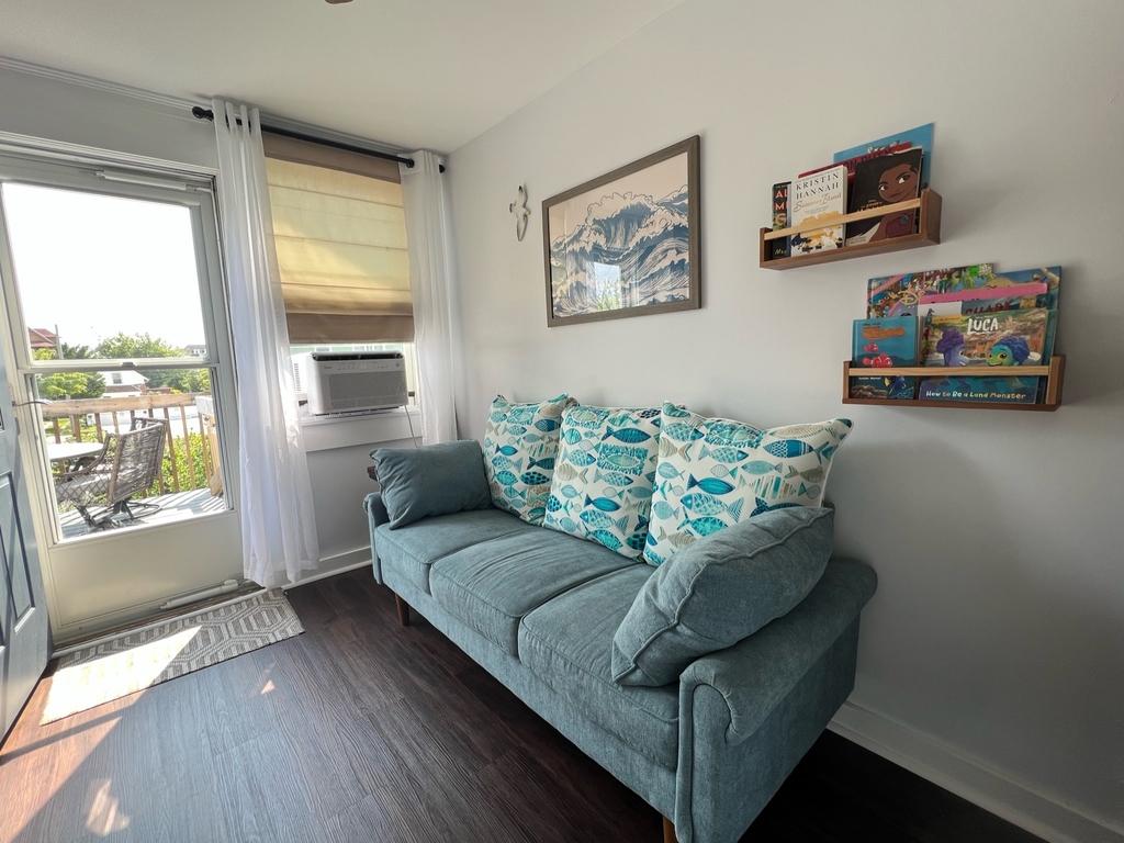 2nd Floor Living Room