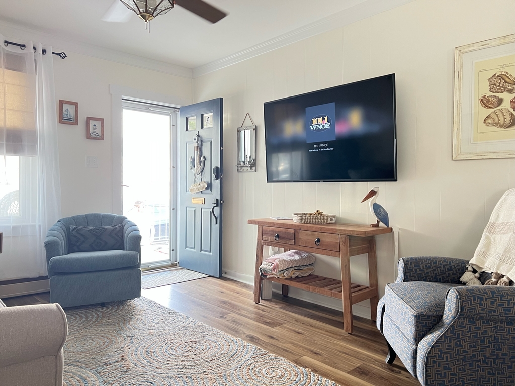 1st Floor Living Room