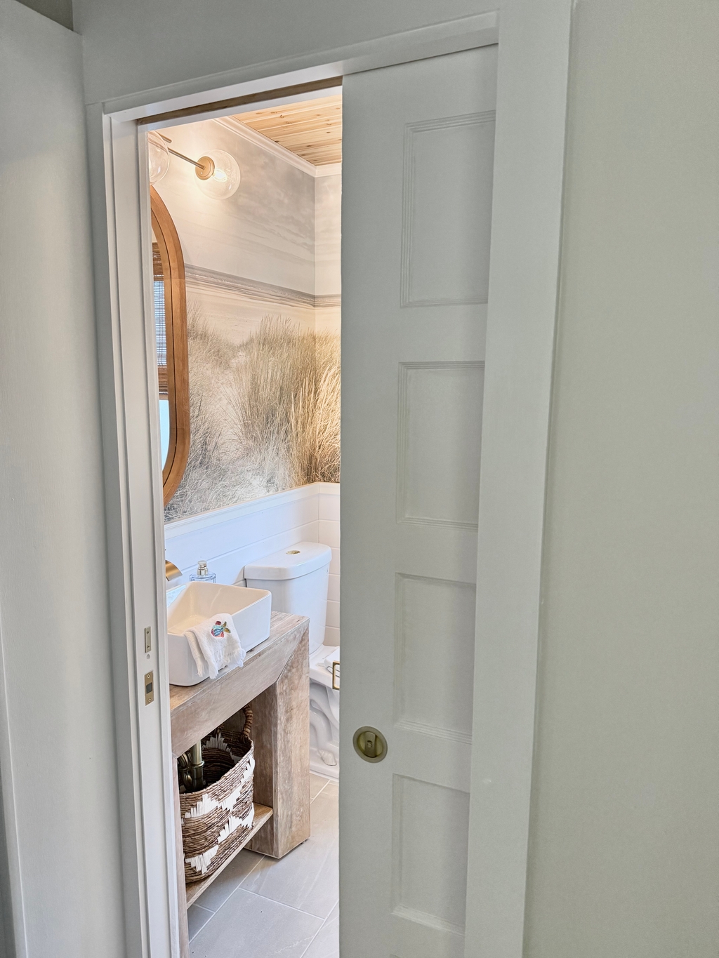 1st Floor Front Bathroom
