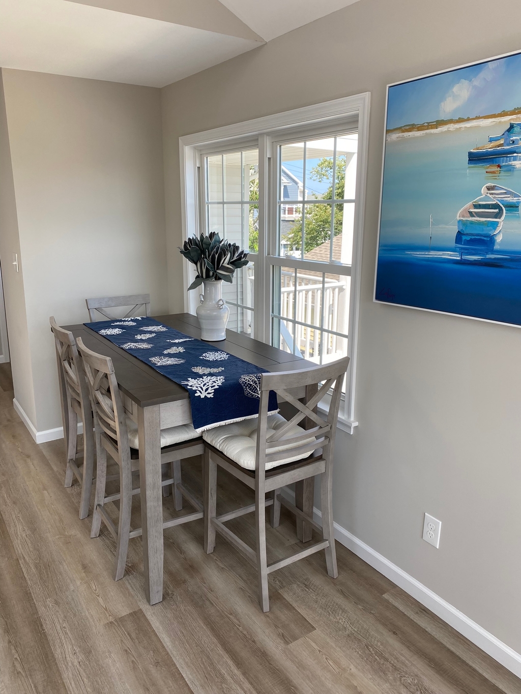 6 person dining table