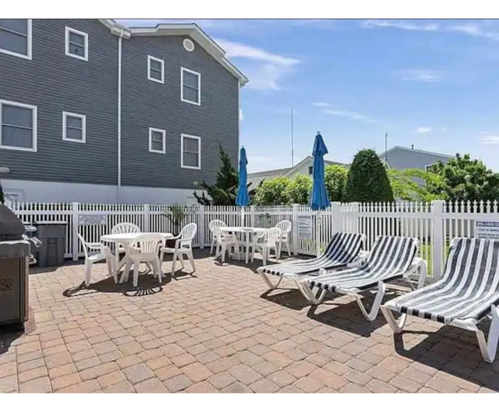 pool deck