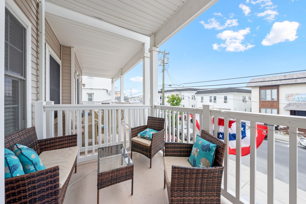 Deck facing East