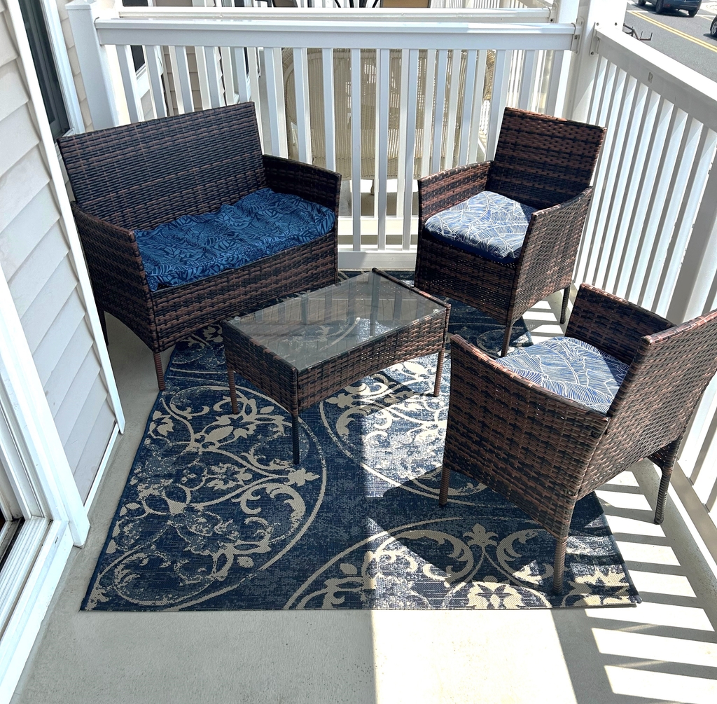 Deck - east side low seating