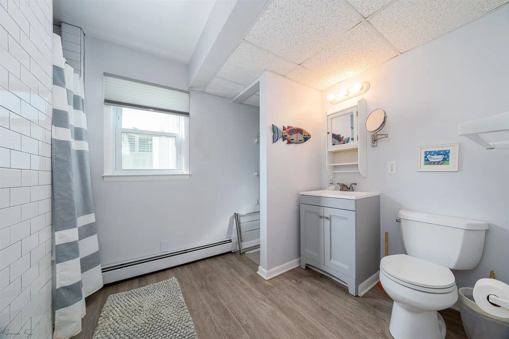 Main Bathroom